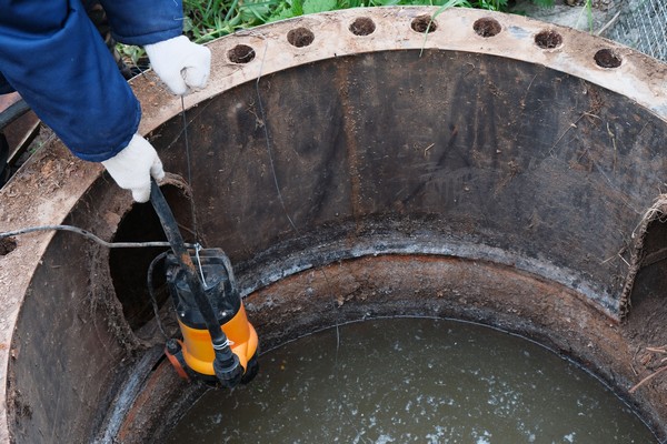 Professional Snohomish County septic tank riser installation in WA near 98208